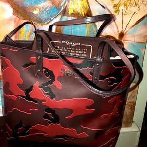 Coach reversible coated canvas tote 2 bags 4 one